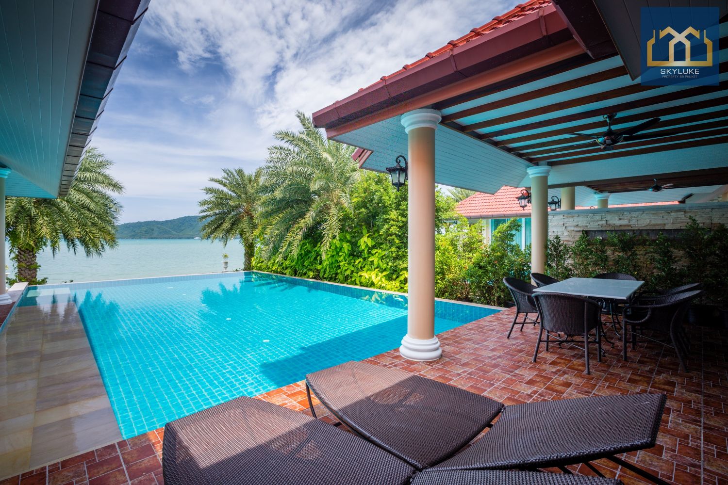 3 Bedrooms Private Pool Villa by The Beach for RENT in Rawai