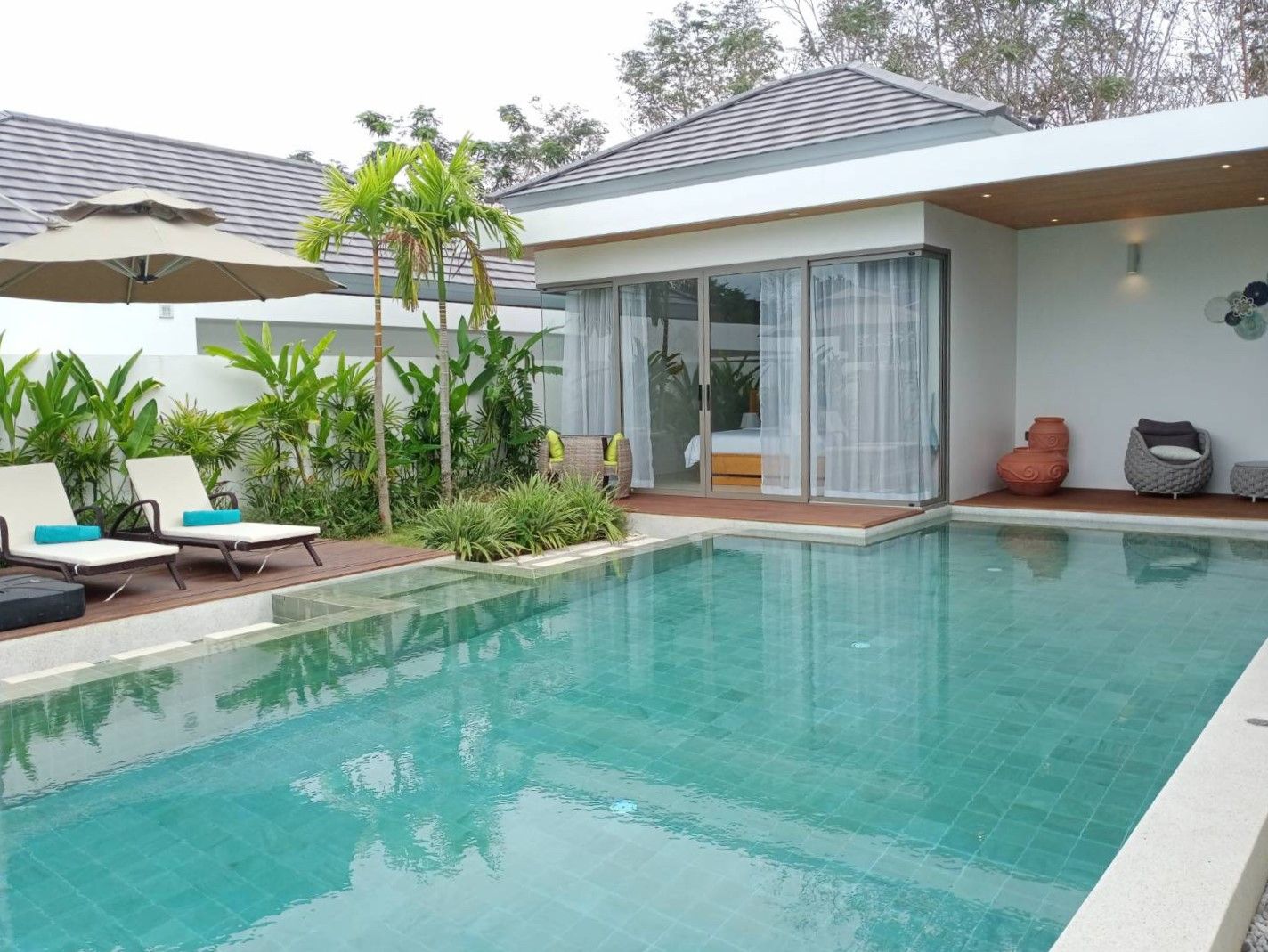 3 BEDROOMS PRIVATE POOL VILLA FOR RENT