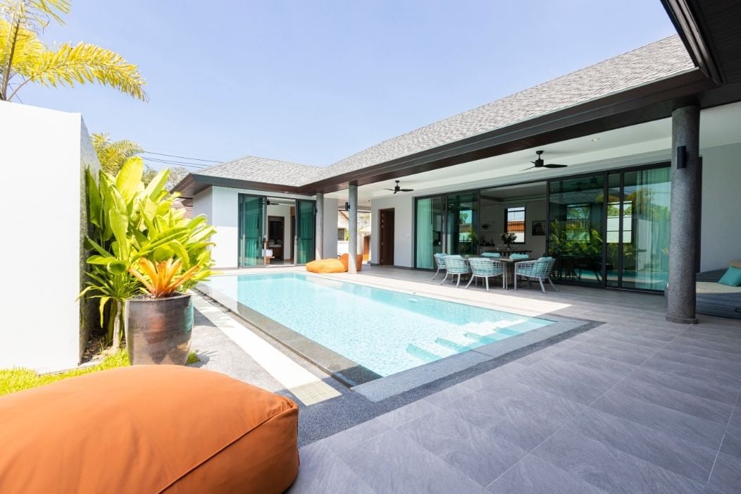 Modern 4 Bedrooms Private Pool Villa in Pasak Area