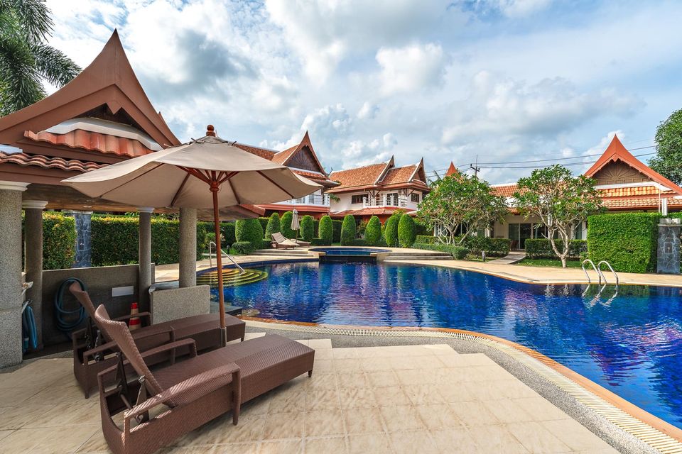 Contemporary Thai Style Villa in Naiharn