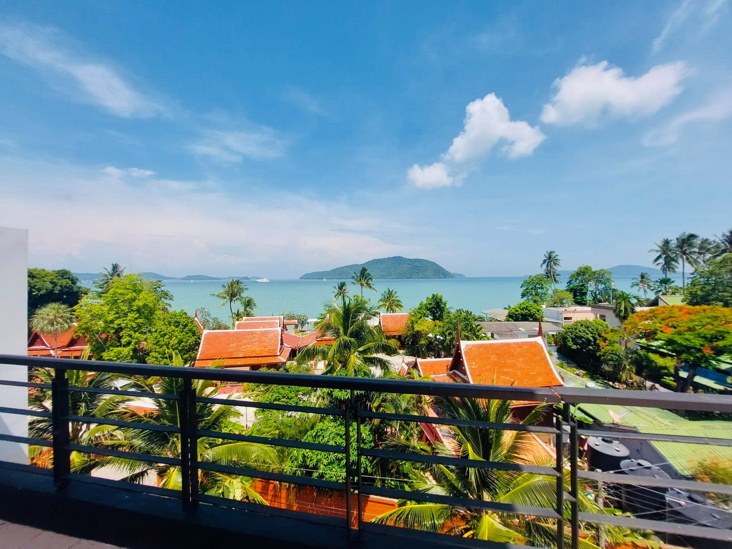 Villa rent and for sale in Rawai area 🏡🏝  (seaview)