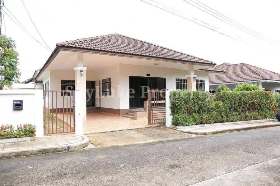 A 1-storey detached house with 3 bedrooms and 2 bathrooms FOR SALE in Thalang, Phuket HS04-PO0199