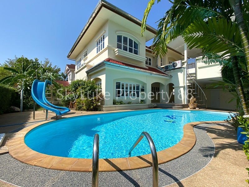 House with Private Pool for Rent in Chalong